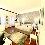 Apartment Navona Viola *